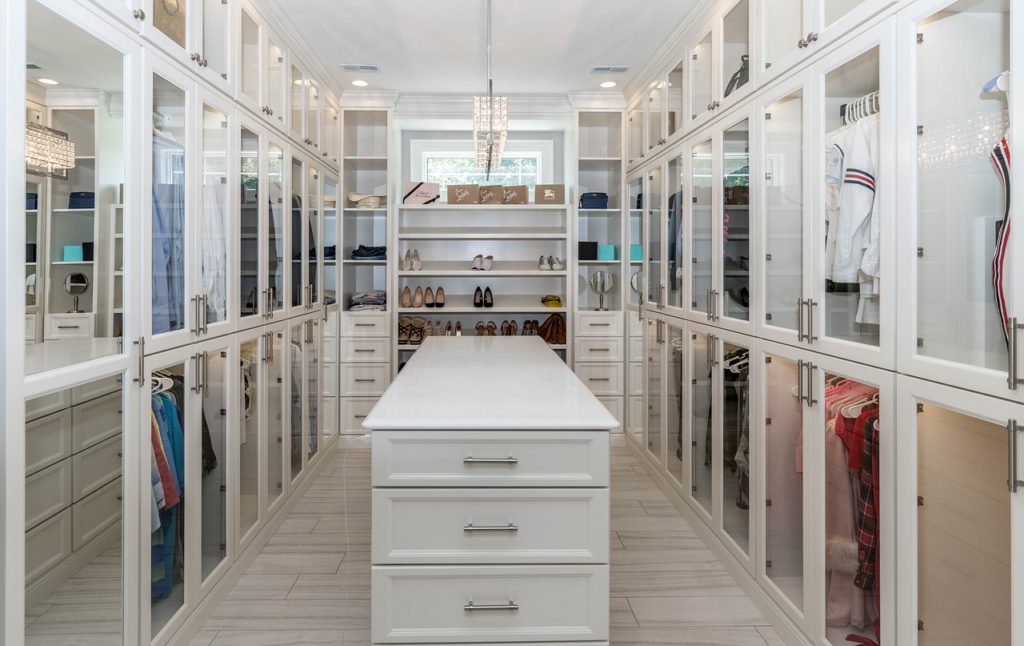 closet, clothing, walk-in-3615613.jpg